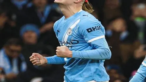 骆建佑丹麦公开赛逆转李卓耀，挺进八强